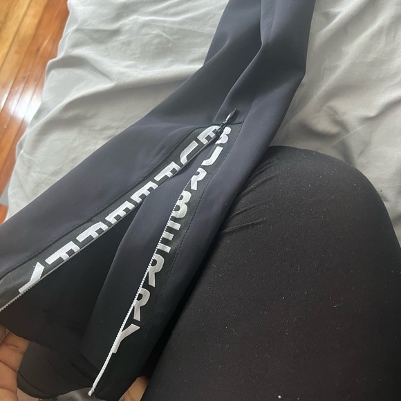 *****SOLD****Burberry legging - Picture 3 of 4